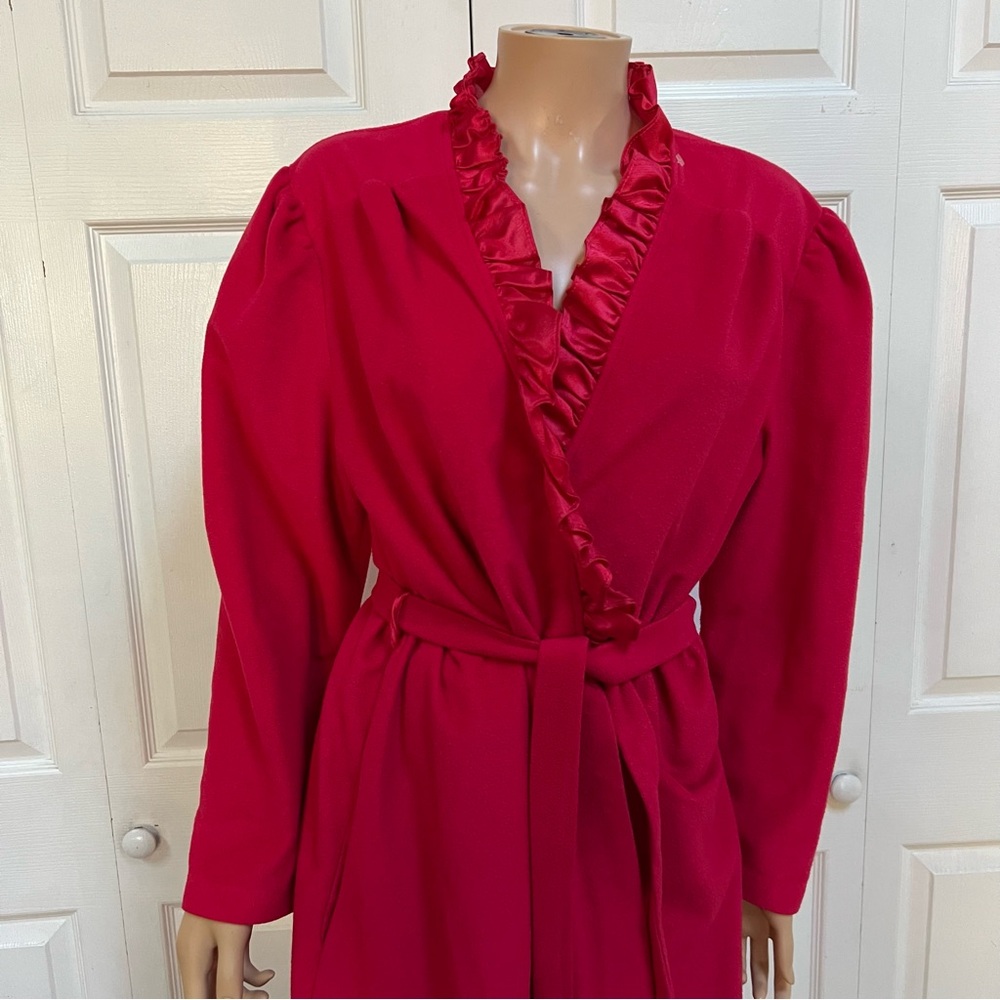 Carriage Court SEARS Red Ruffled Robe Polyester Women’s Size M-L - Picture 3 of 16